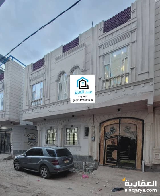 للبيع عماره ركنيه في صنعاء شارع النصر خلف سوق ايه