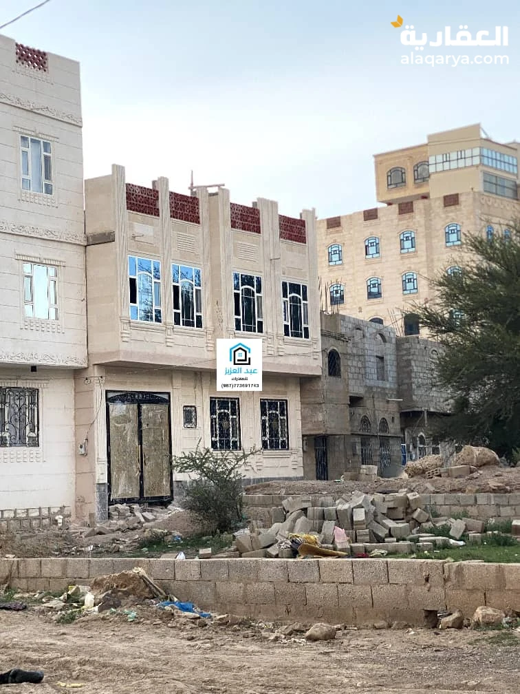 عمارة سكنيه راقية للبيع في صنعاء شارع النصر