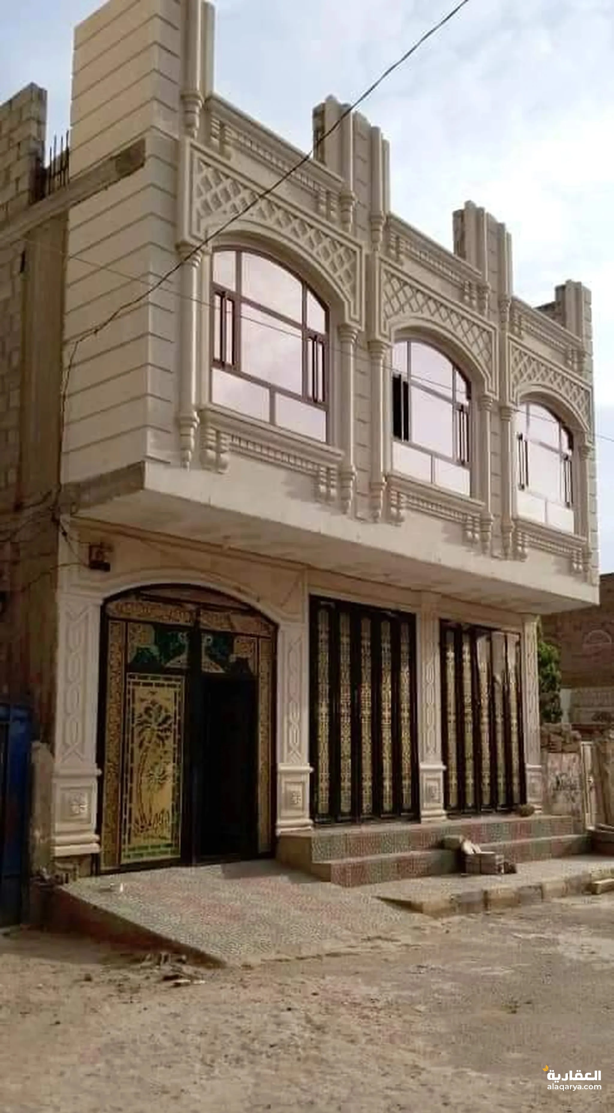 #عماره تجاريّة عرطه للبيــــع في الحصبه