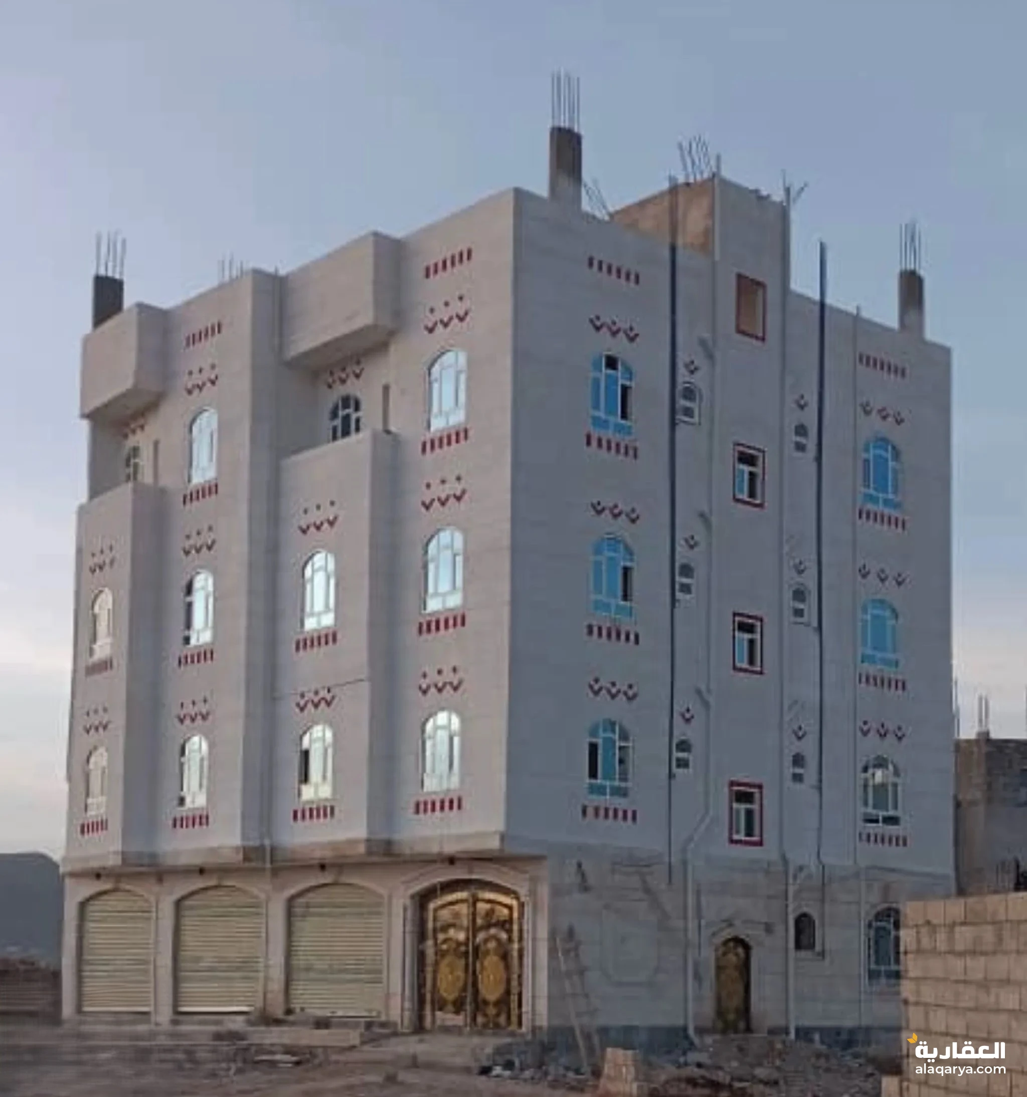#فرصة استثمارية للبيع عمارة بناء شخصي 4أدوار ومؤسسة ل6 أدوار و3 محلات تجارية ، العمارة مؤجرة بالكامل
