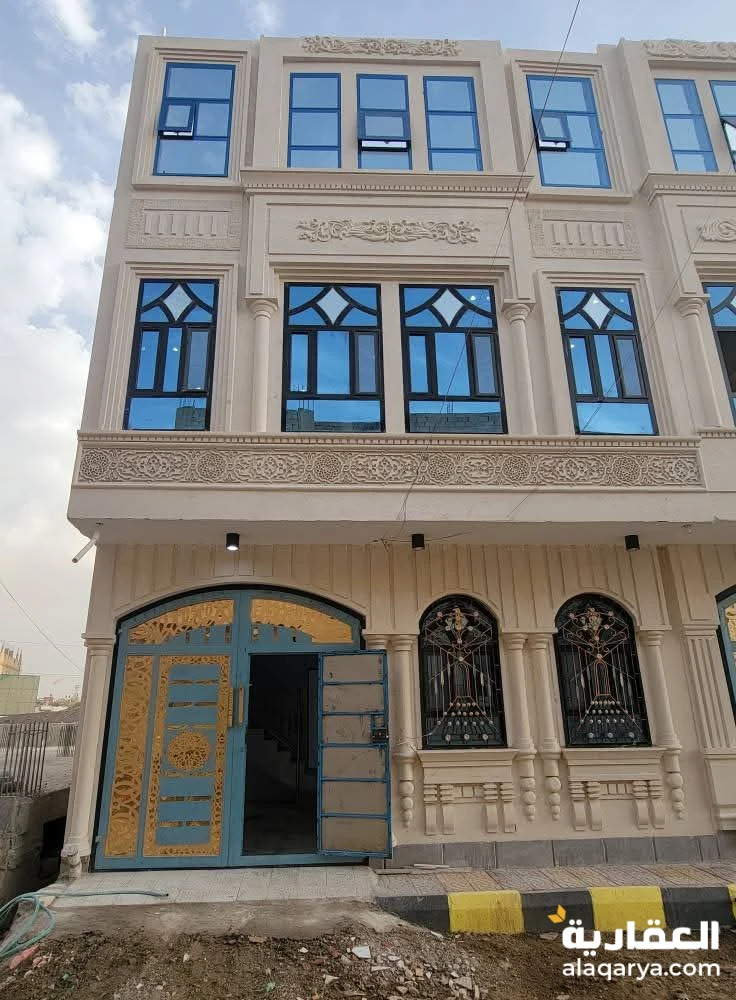 عمارة  مسلح قواعد  وعمدان عمل درجه.اولئ