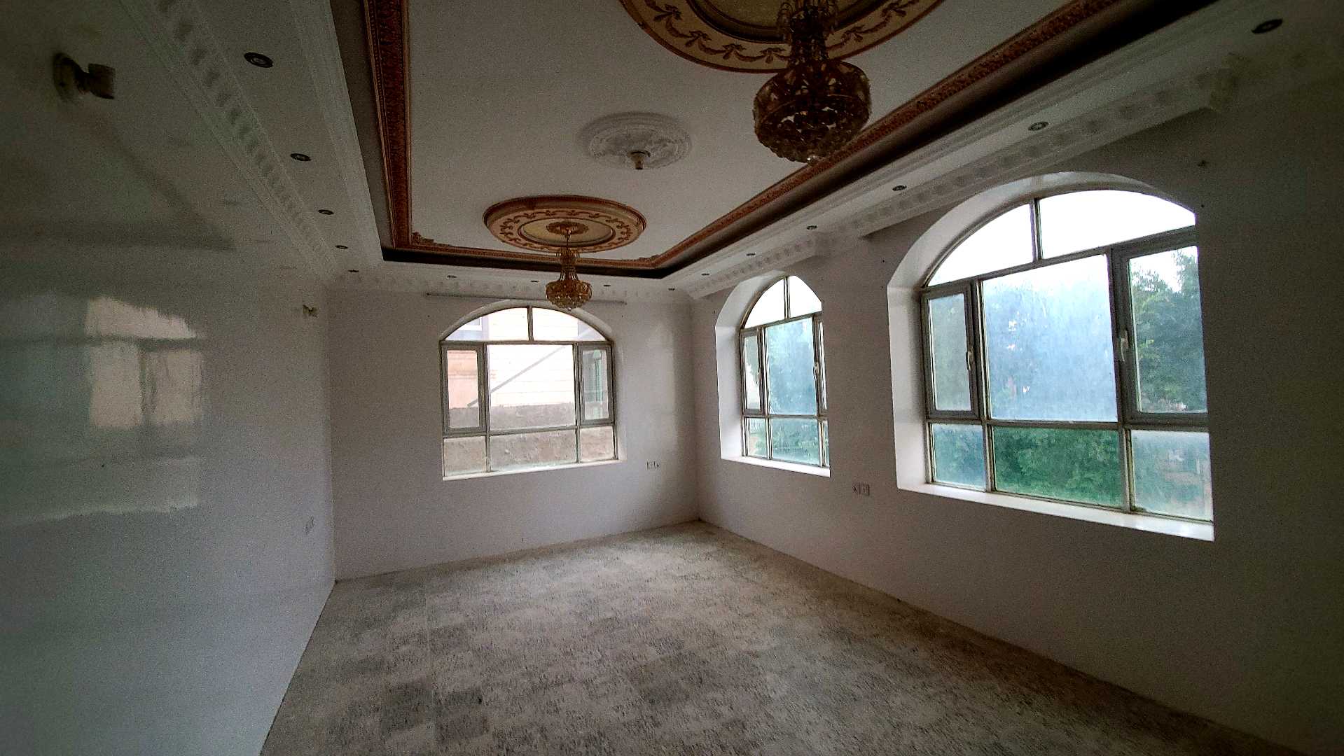 شقق للايجار ٥ غرف ت/770472373صنعاء بيت بوس