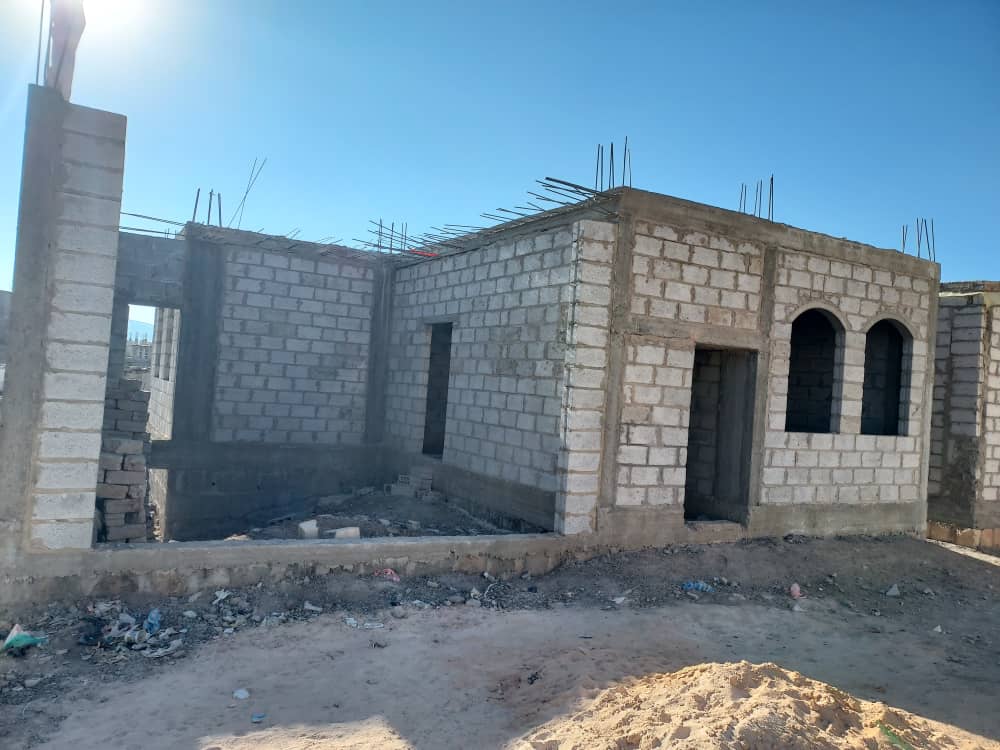 من البائع رسآ عبر مكتب الوكيل