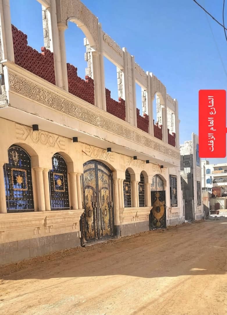 عمارة وسط كل الخدمات والأسواق، الأسفلت والمواصلات.