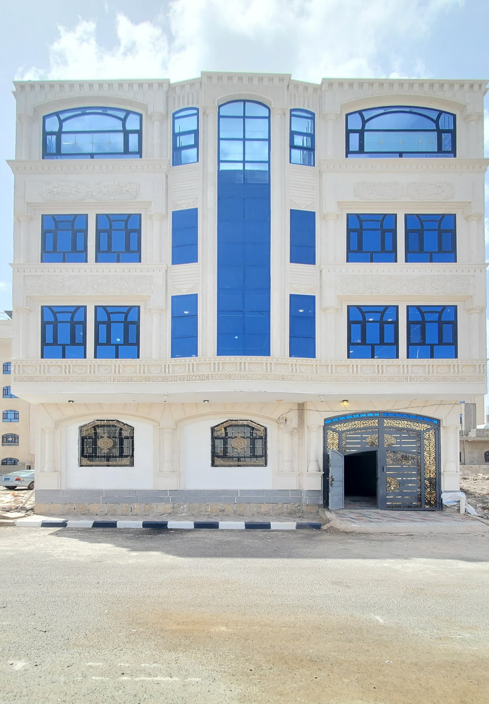 عرض عقاري استثماري للبيع