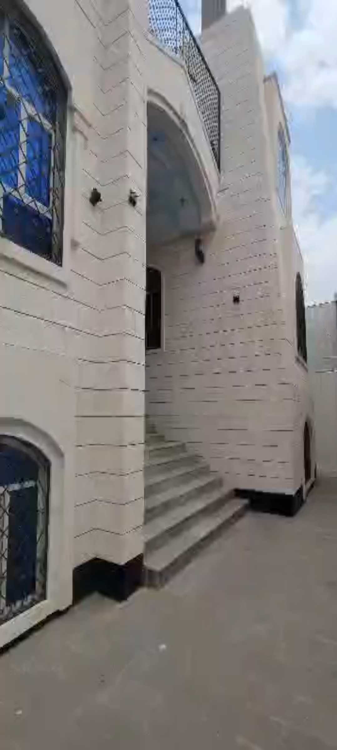 ### *👑 فلة ملكية VIP للإيجار | حدة عرطة العرطات | 1500 دولار 👑