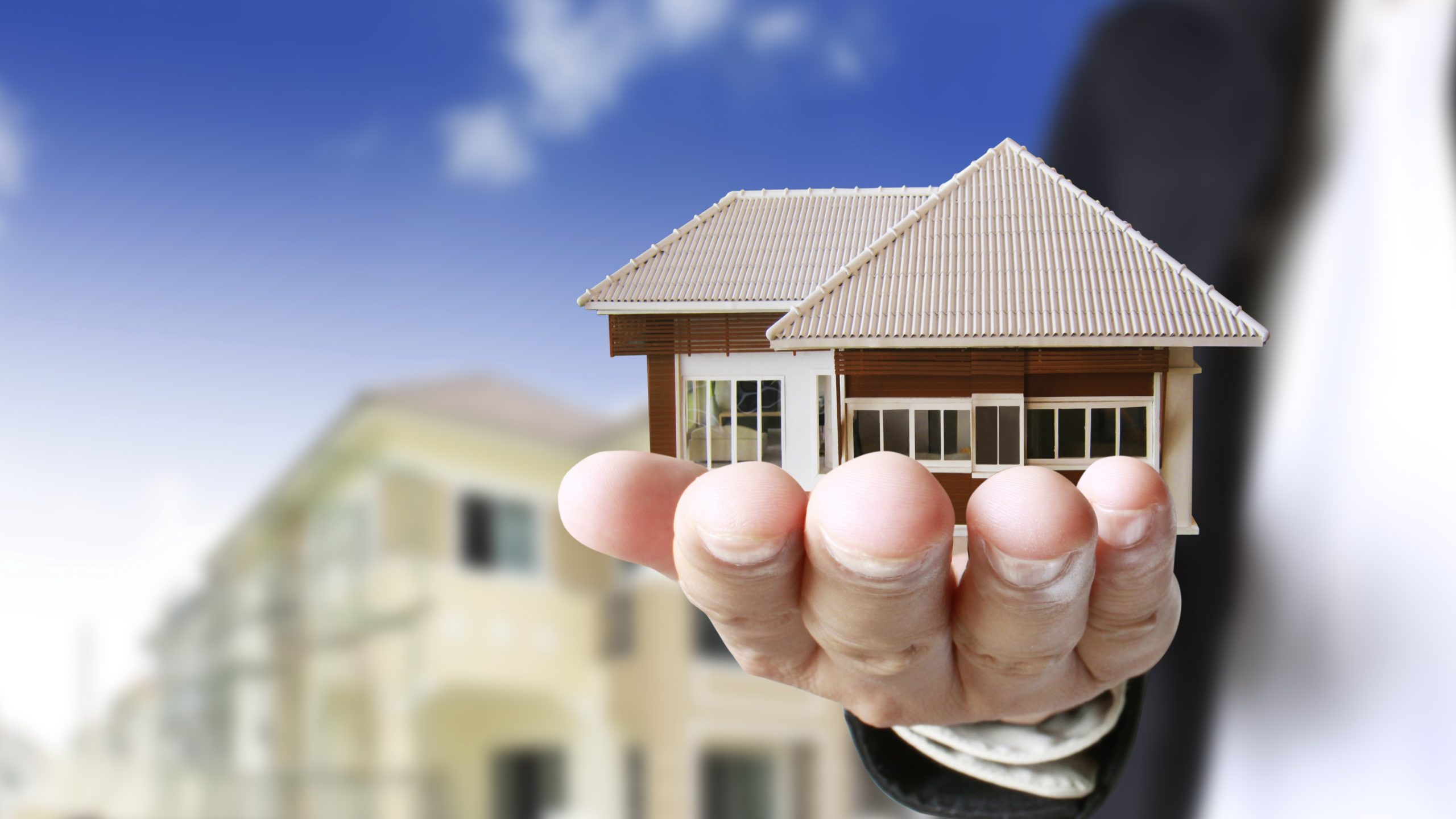 حجز العقارات على شبكة الإنترنت